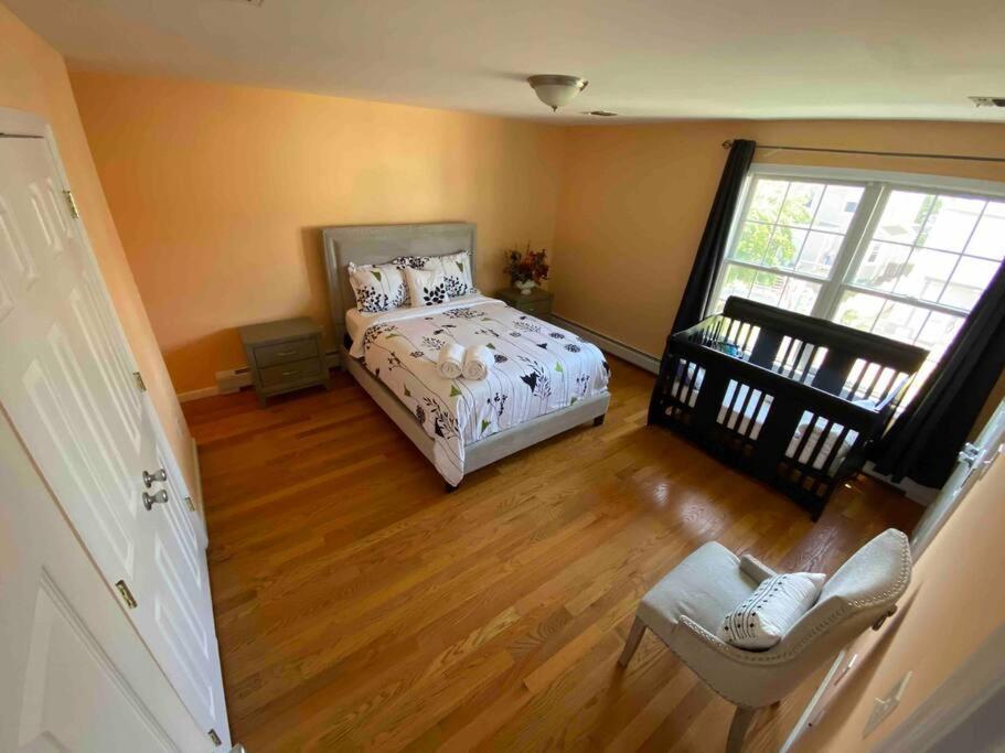 Family 3-Bedroom Home Elizabeth Exterior foto
